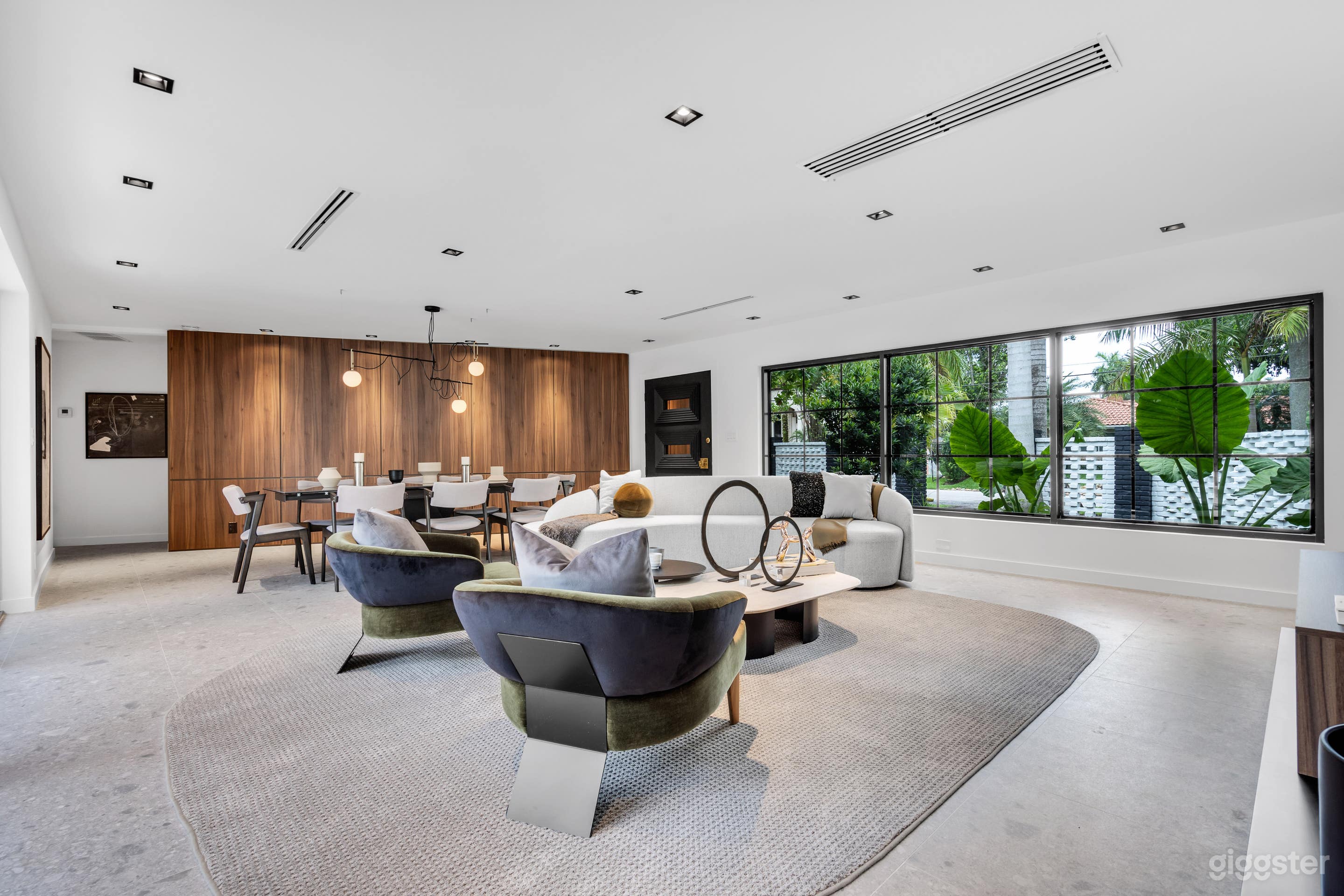 Waterfront Luxy Home at Fort Lauderdale Photo 2