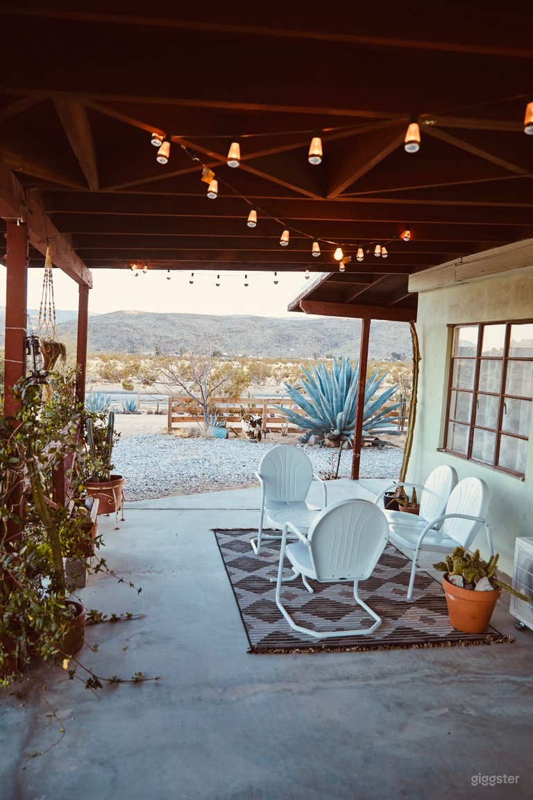 Cabaña de ladrillo de rancho de mediados de siglo 1953 con vistas al desierto 
