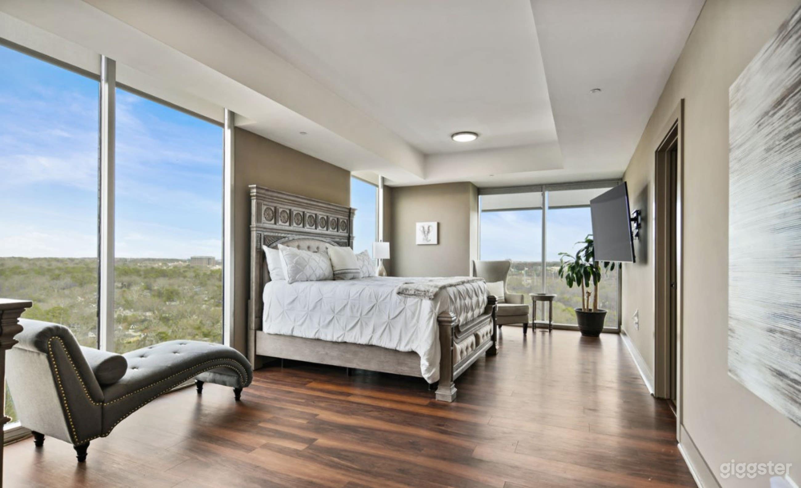 Luxurious Master Bedroom Area Photo 1