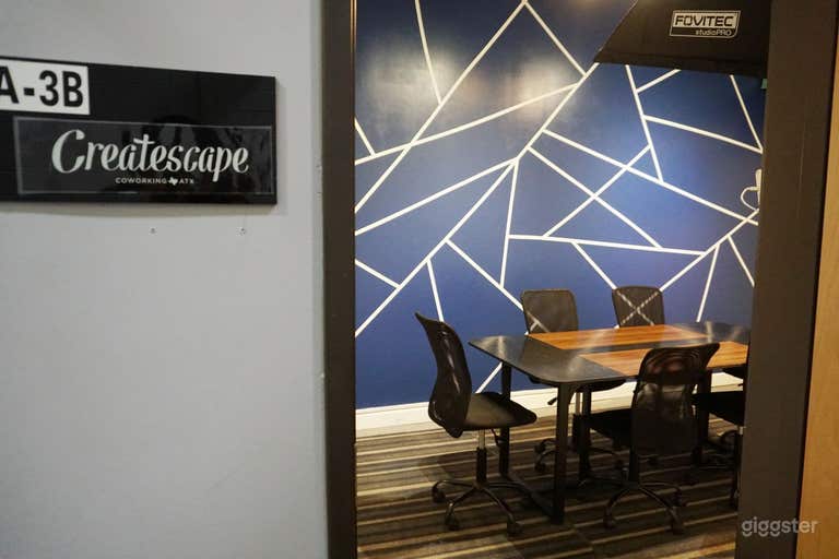  Studio Space - Private Meeting Space & Photo Studio 