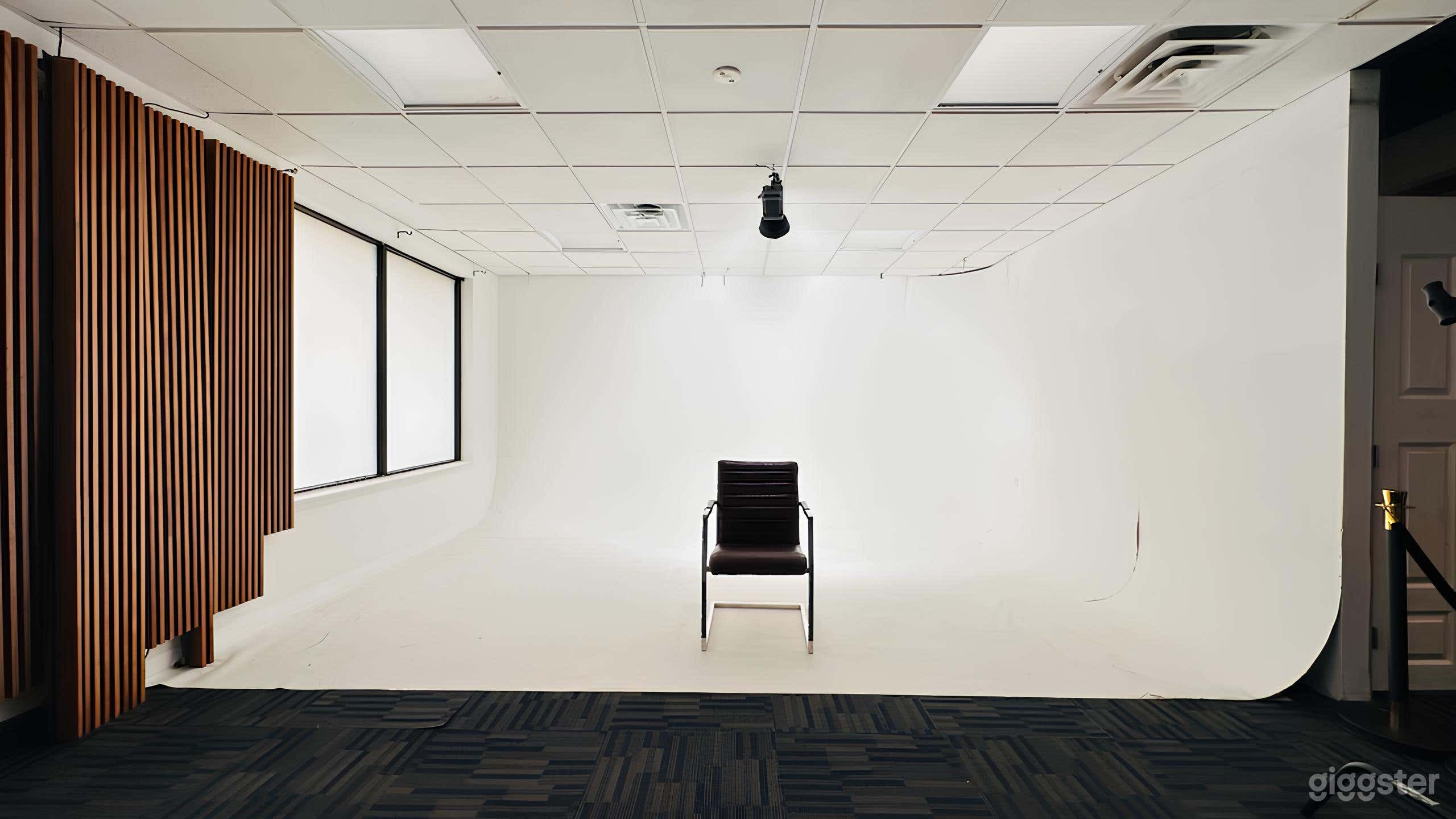 Multi-Use Space for Events, Filming, & Photography Photo 3