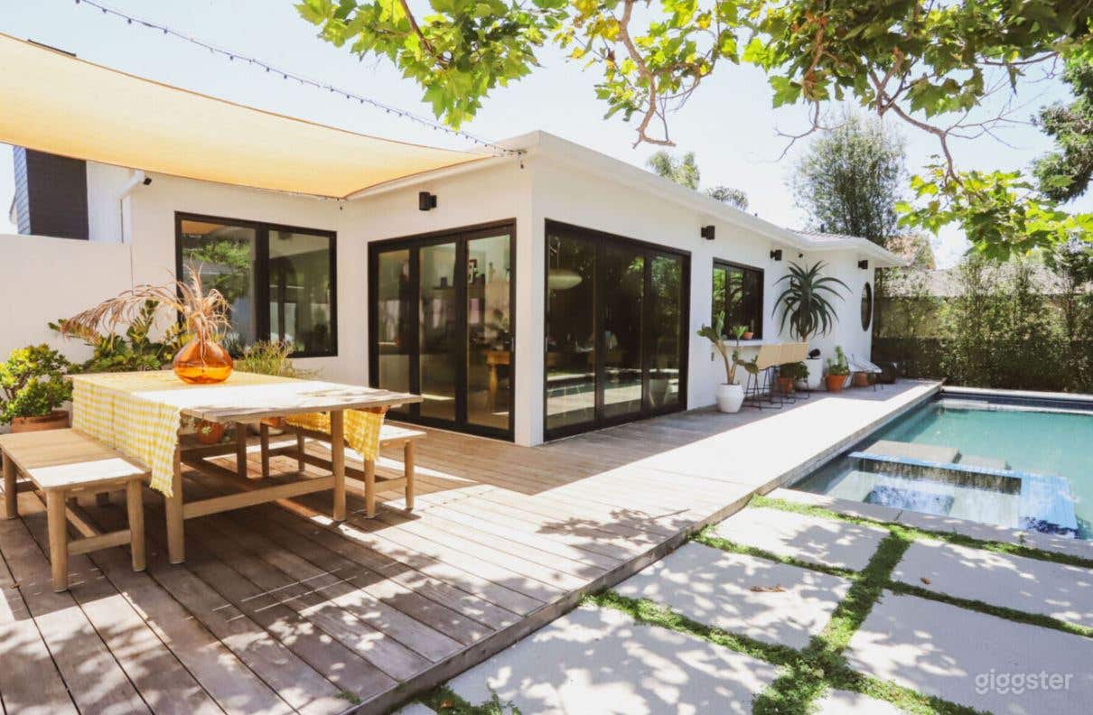 Lavish, Long Lap Pool &amp; Jacuzzi  Photo 3