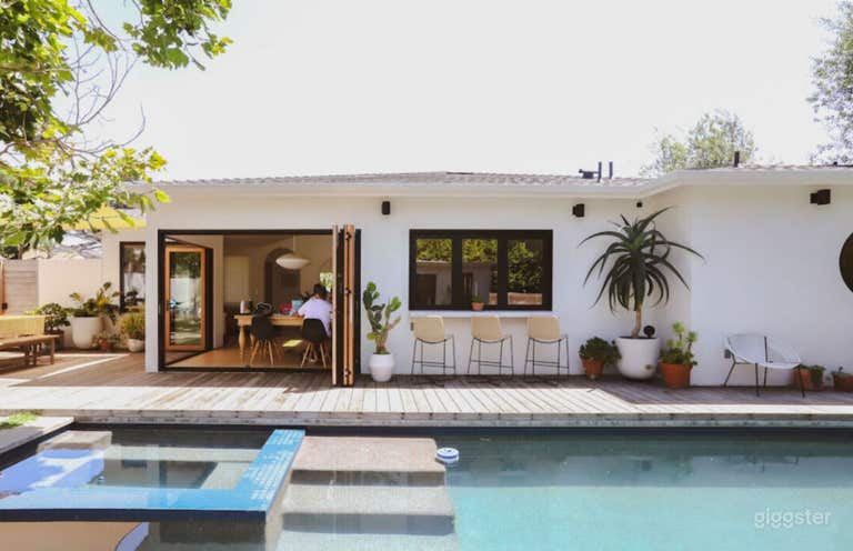  Lavish, Long Lap Pool & Jacuzzi  