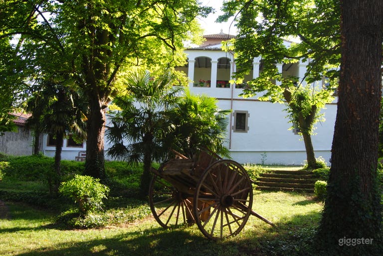  Pasillo oeste con galería 