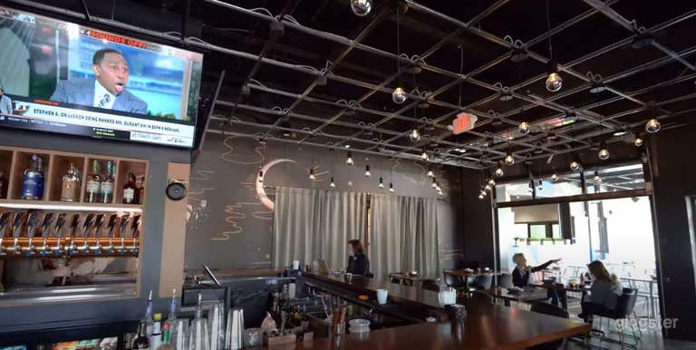  Spacious Patio in Cincinnati 