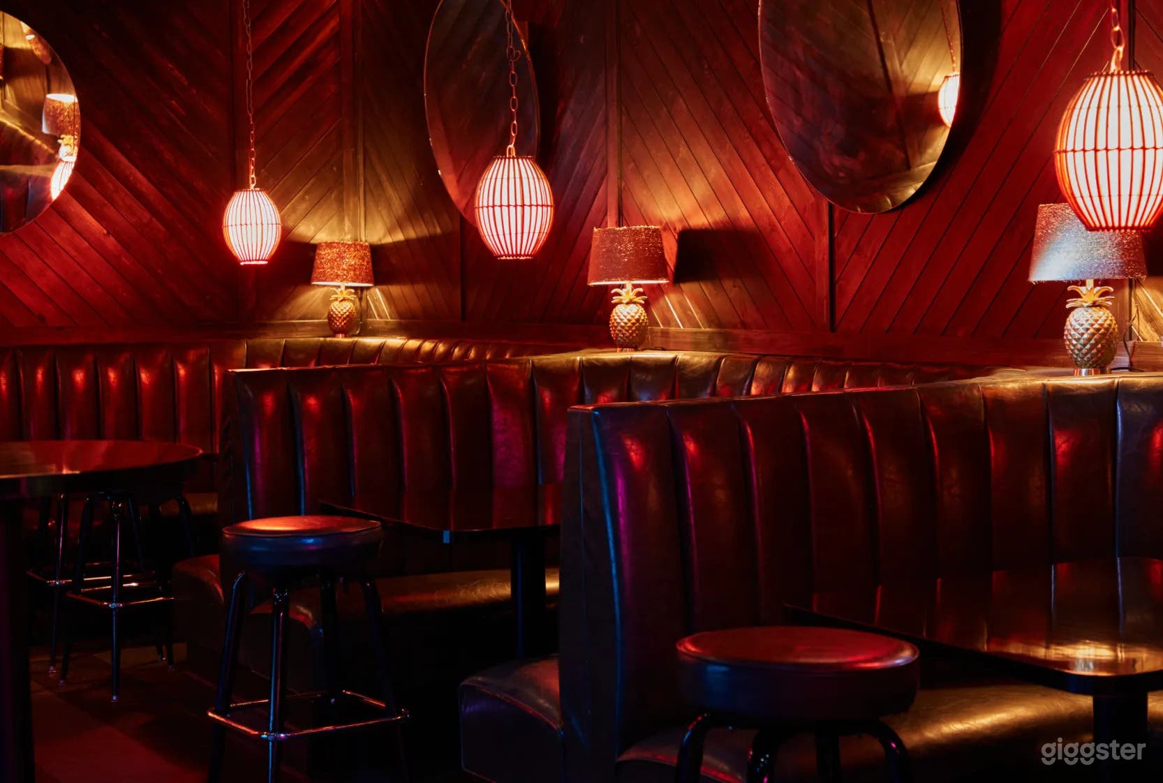 Hip + Chic Brooklyn Bar Photo 4