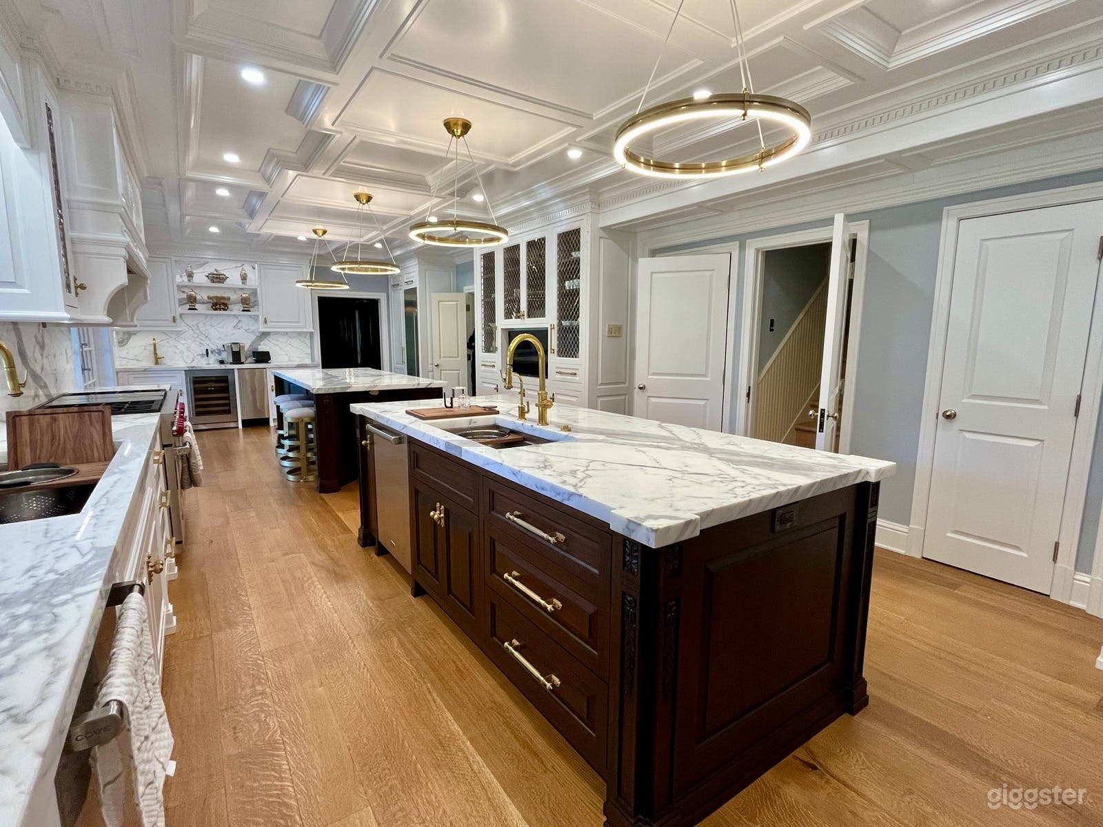 Large elegant home with pool in Essex Fells, NJ Photo 4