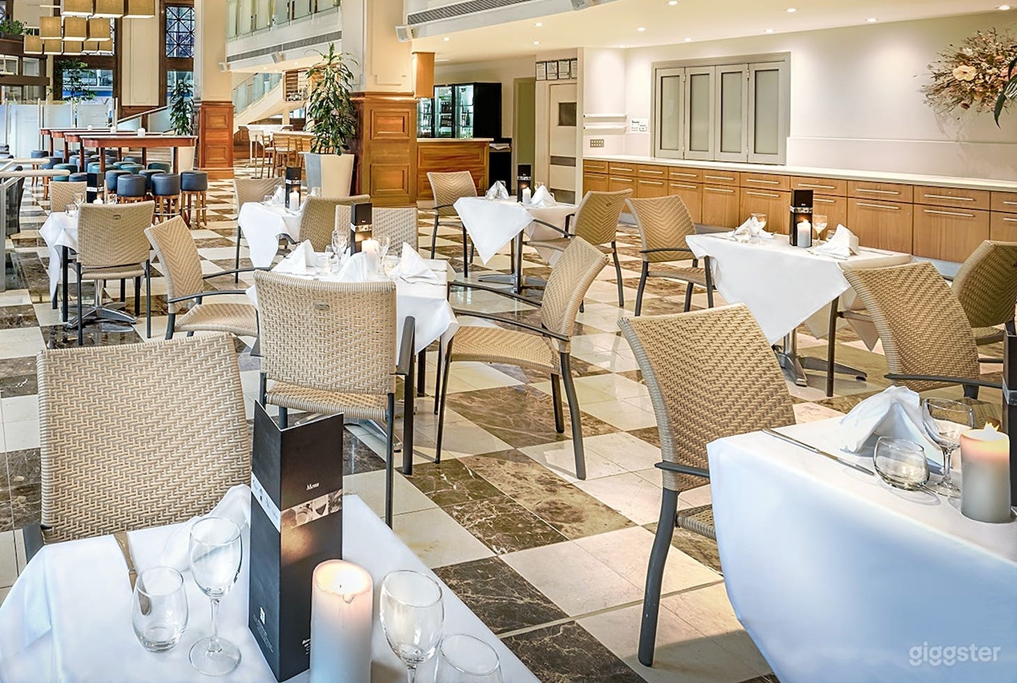 The Oakroom Restaurant Photo 2