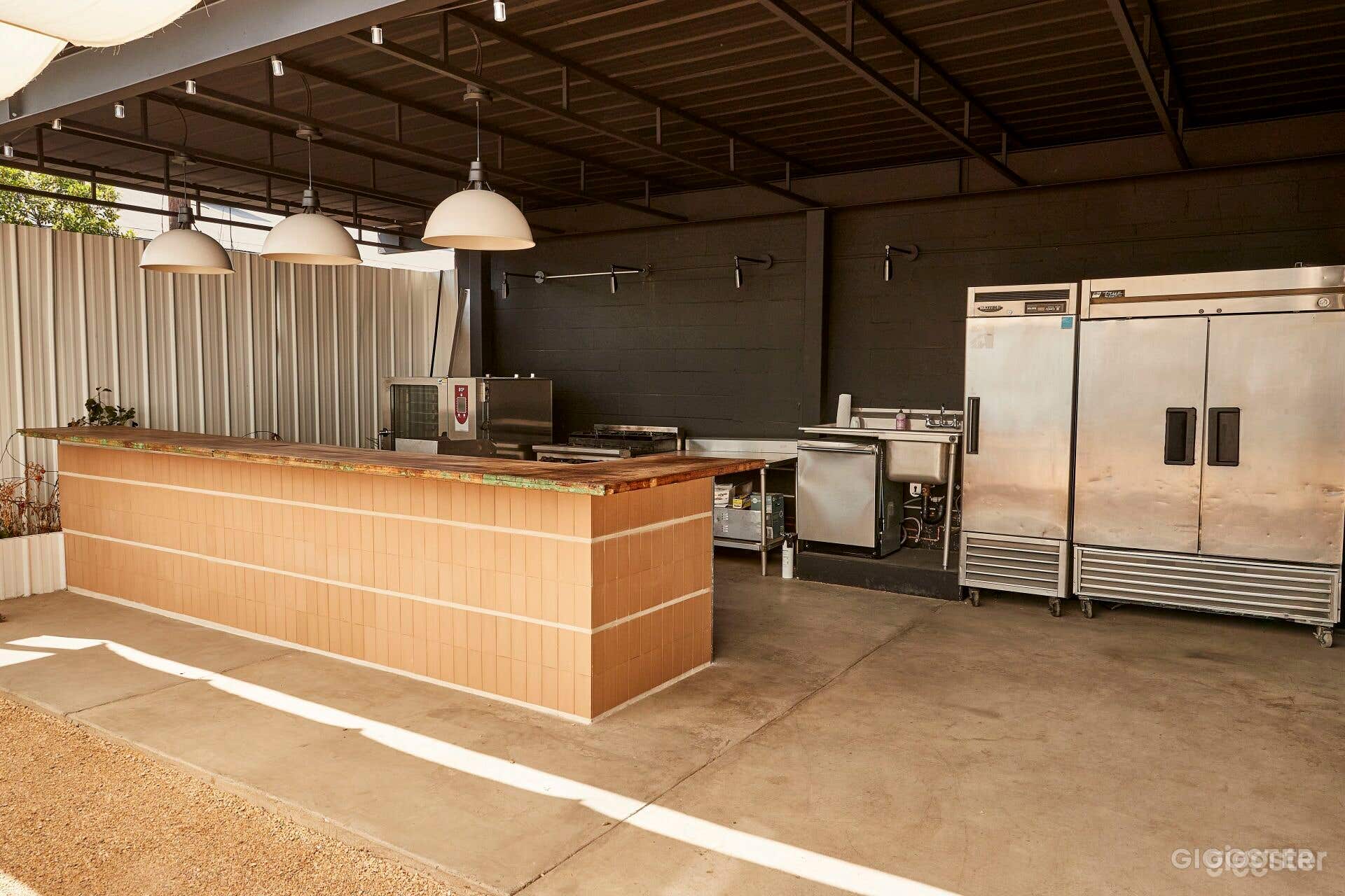 Outdoor commercial kitchen Photo 2
