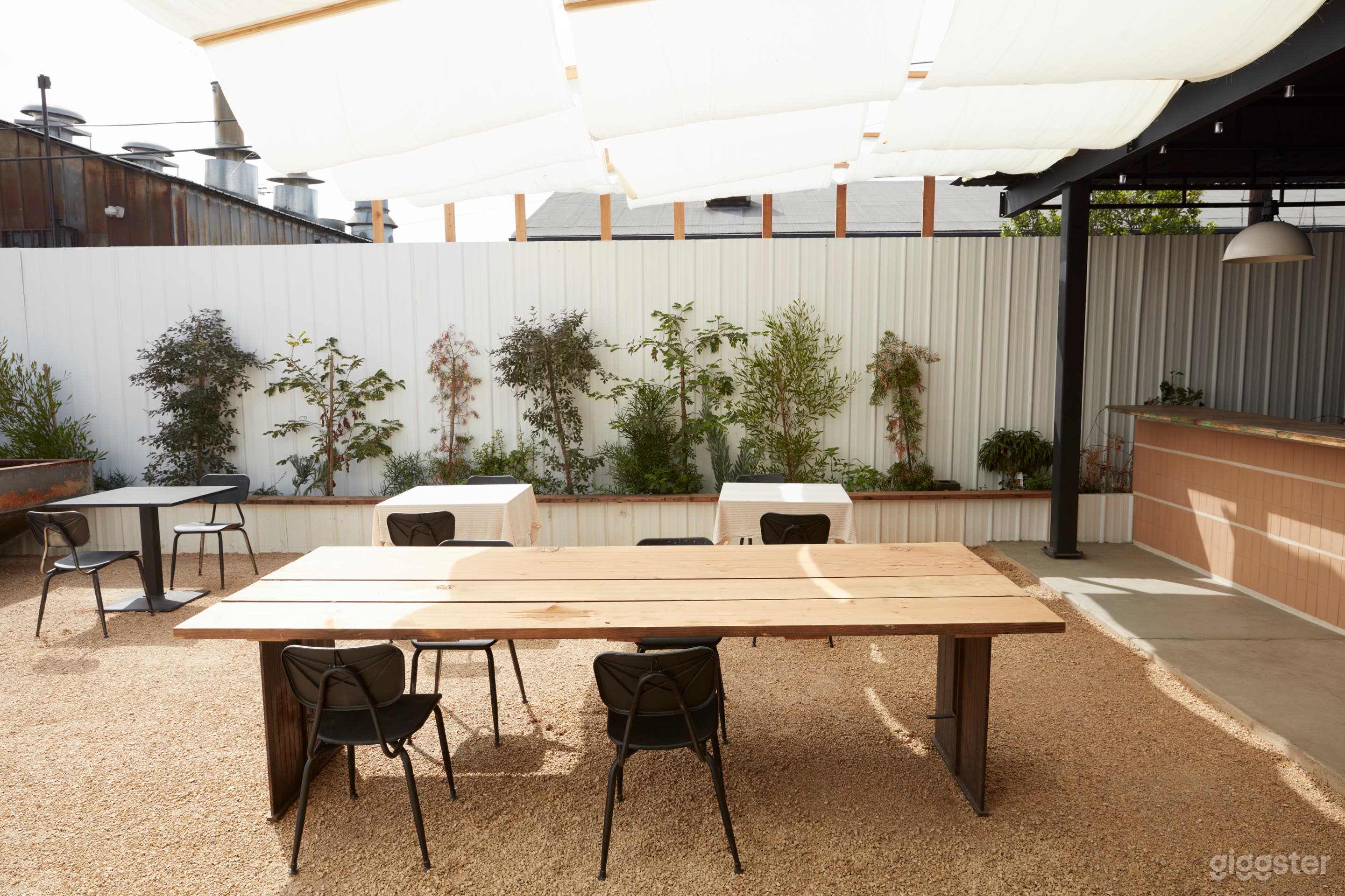 Outdoor commercial kitchen Photo 4