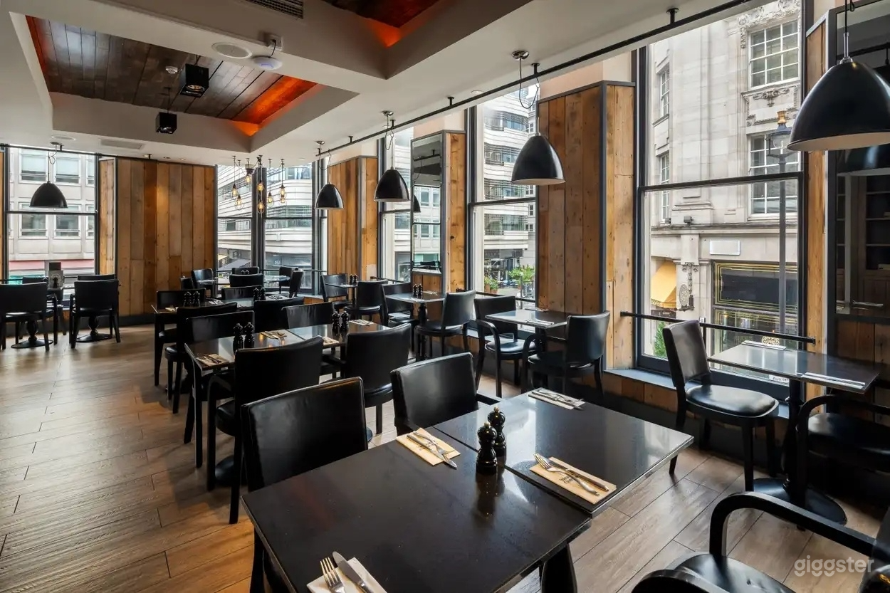 Bright Top Floor – Private & Group Dining Space Photo 4
