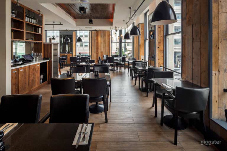  Luminoso Piano Superiore – Spazio Privato e per Gruppi 