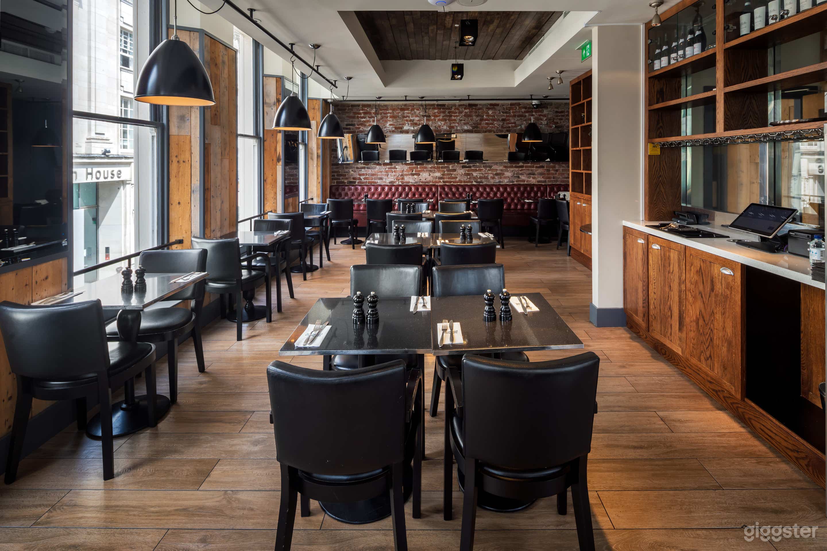 Bright Top Floor – Private & Group Dining Space Photo 2
