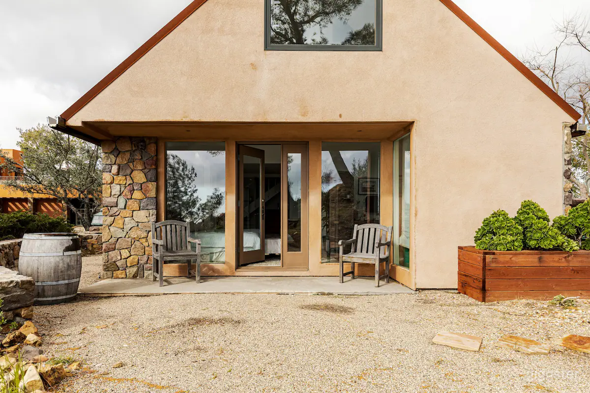 Rustic Mountaintop Mansion and Estate Photo 3