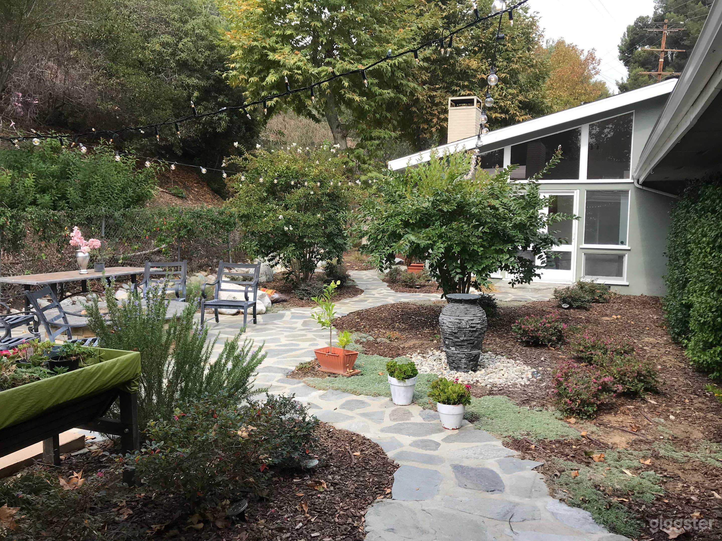 Beautiful Brentwood location Photo 2