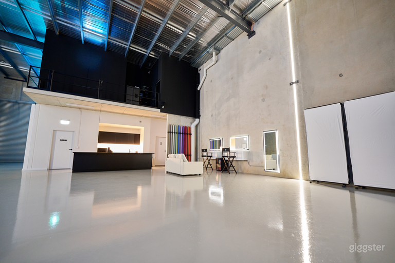  Studio de production et photo moderne entièrement équipé 