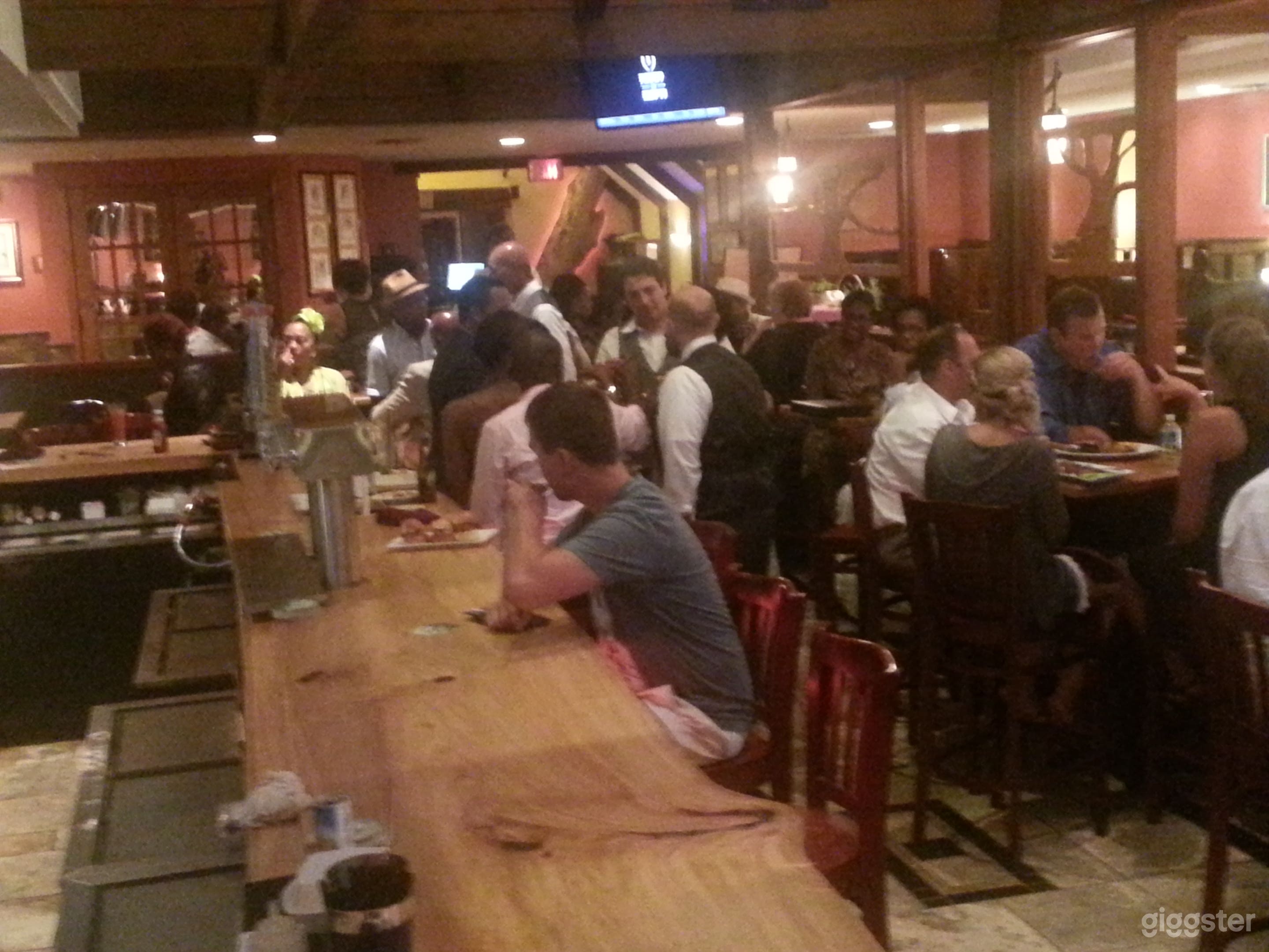 Craftsman charm minutes from Philadelphia  Photo 2