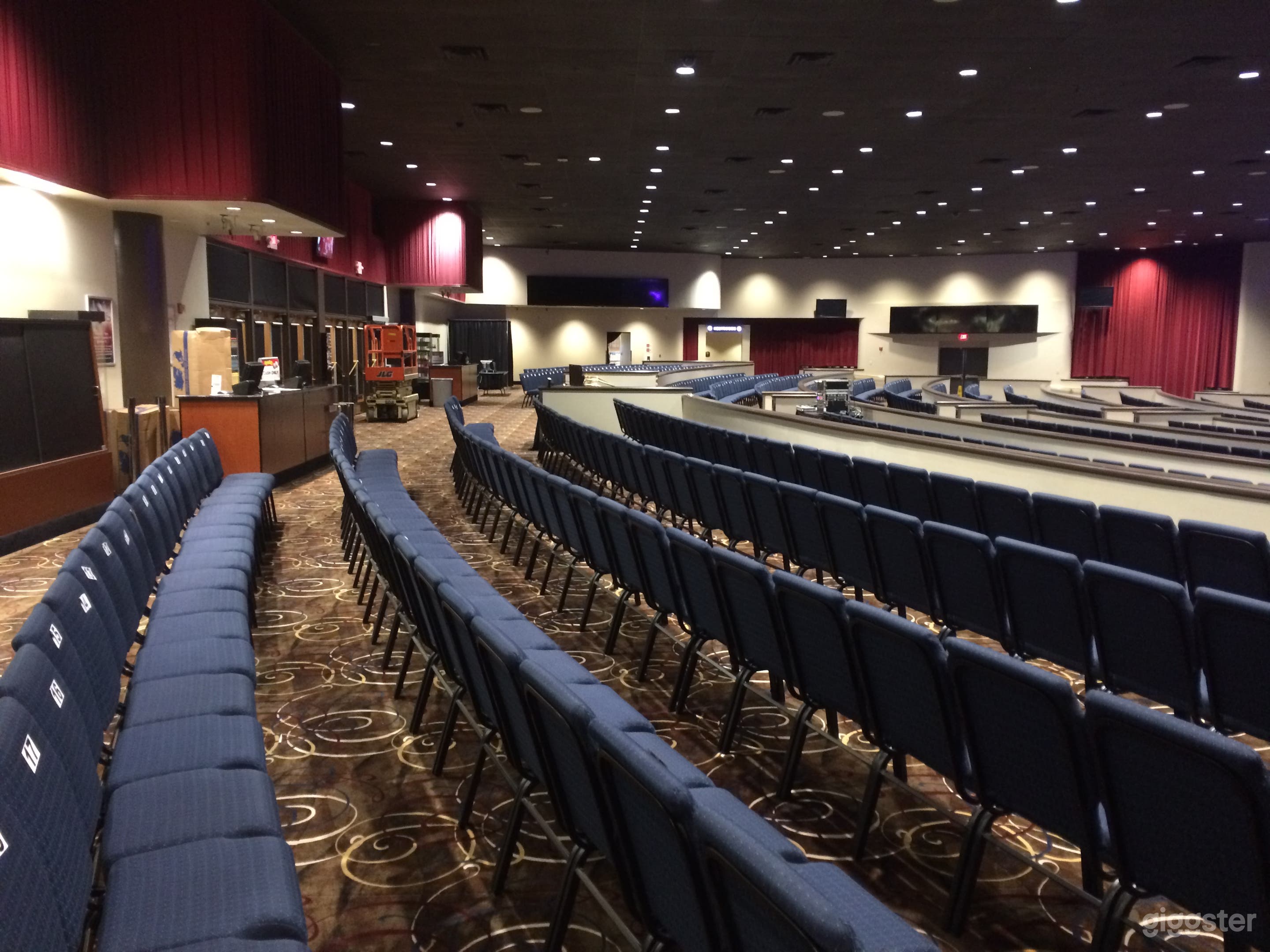 Сharming Hotel Event Venue in Lincoln  Photo 1