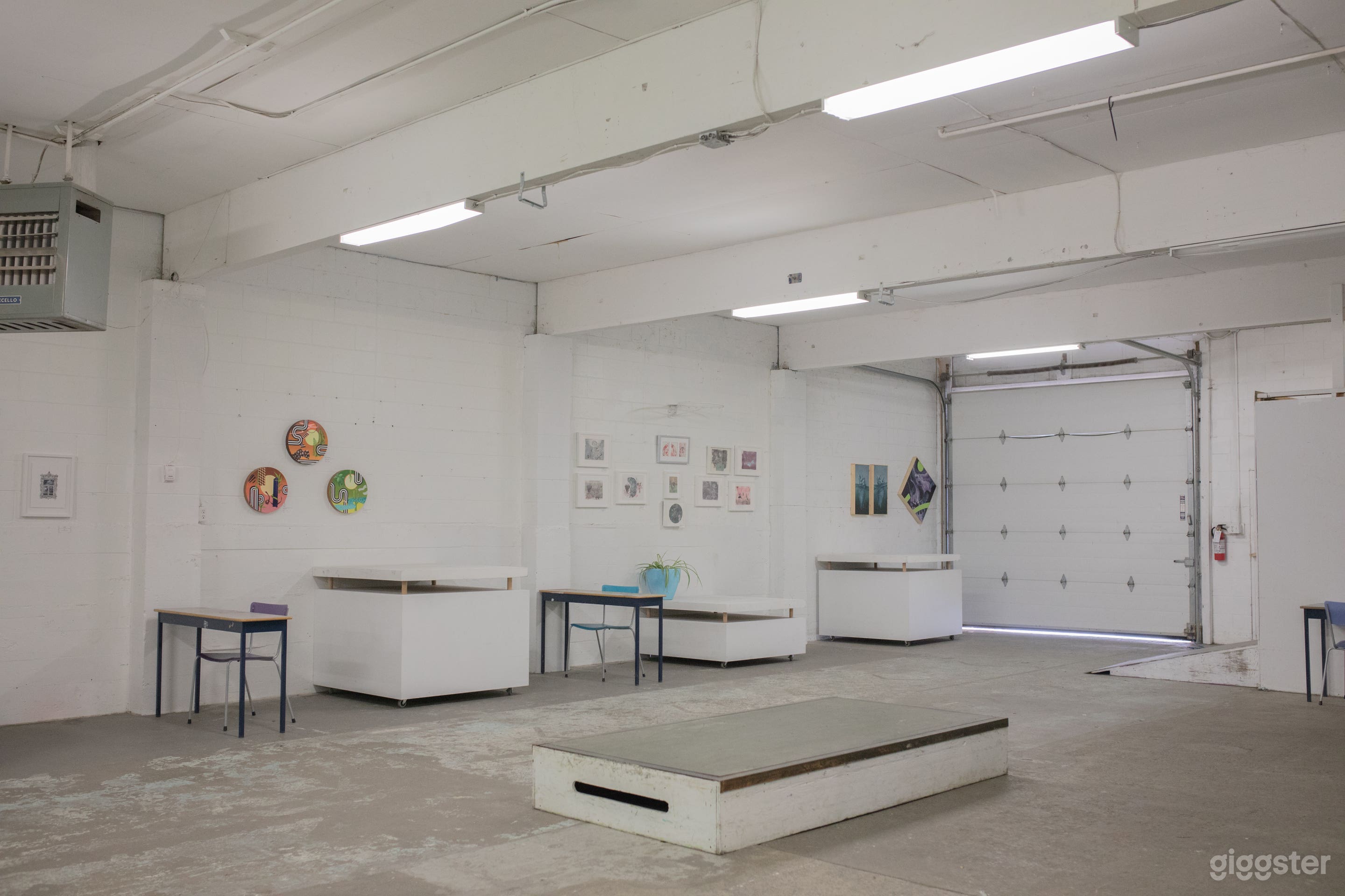 Creative Warehouse Studio  Photo 2