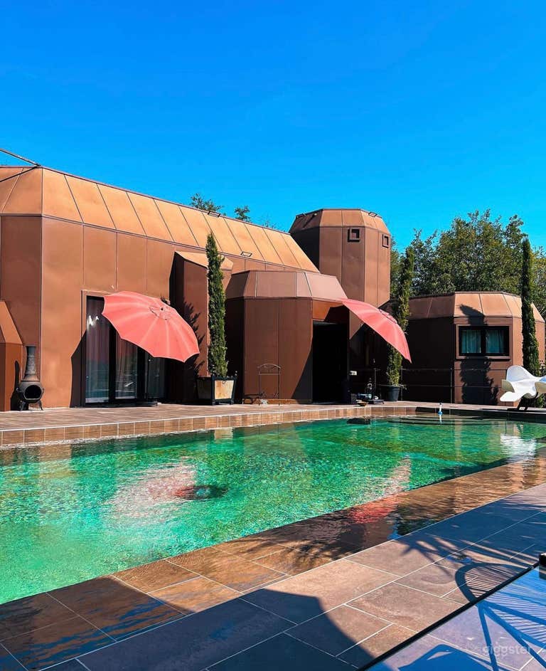  A waterside venue for your exceptional events 