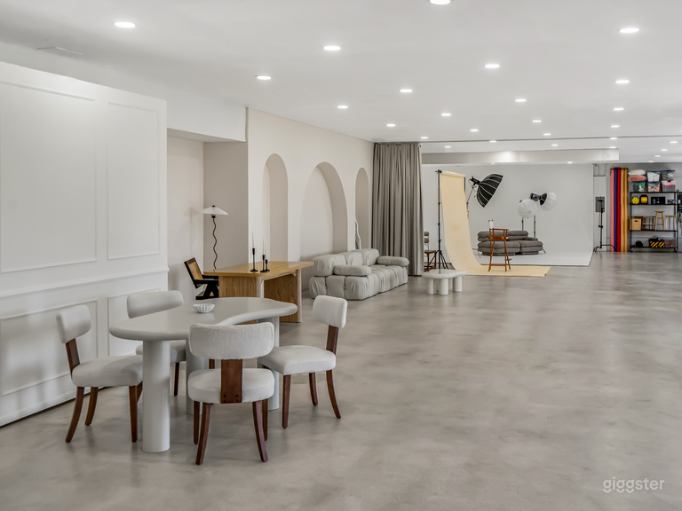  3,000 sq ft Photo Studio w/ Multi-Sets & Cyc Wall 