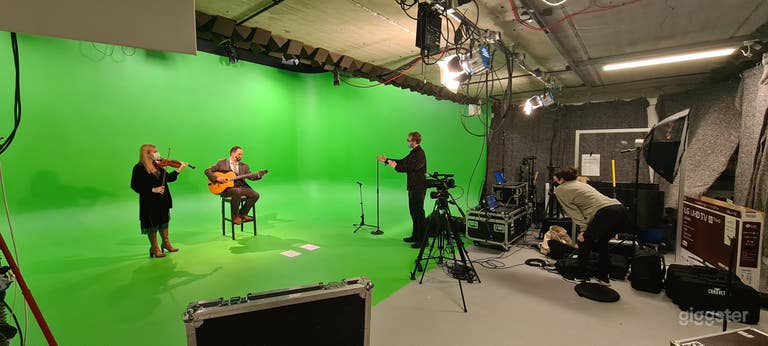  Green Screen infinity Cove film studio 