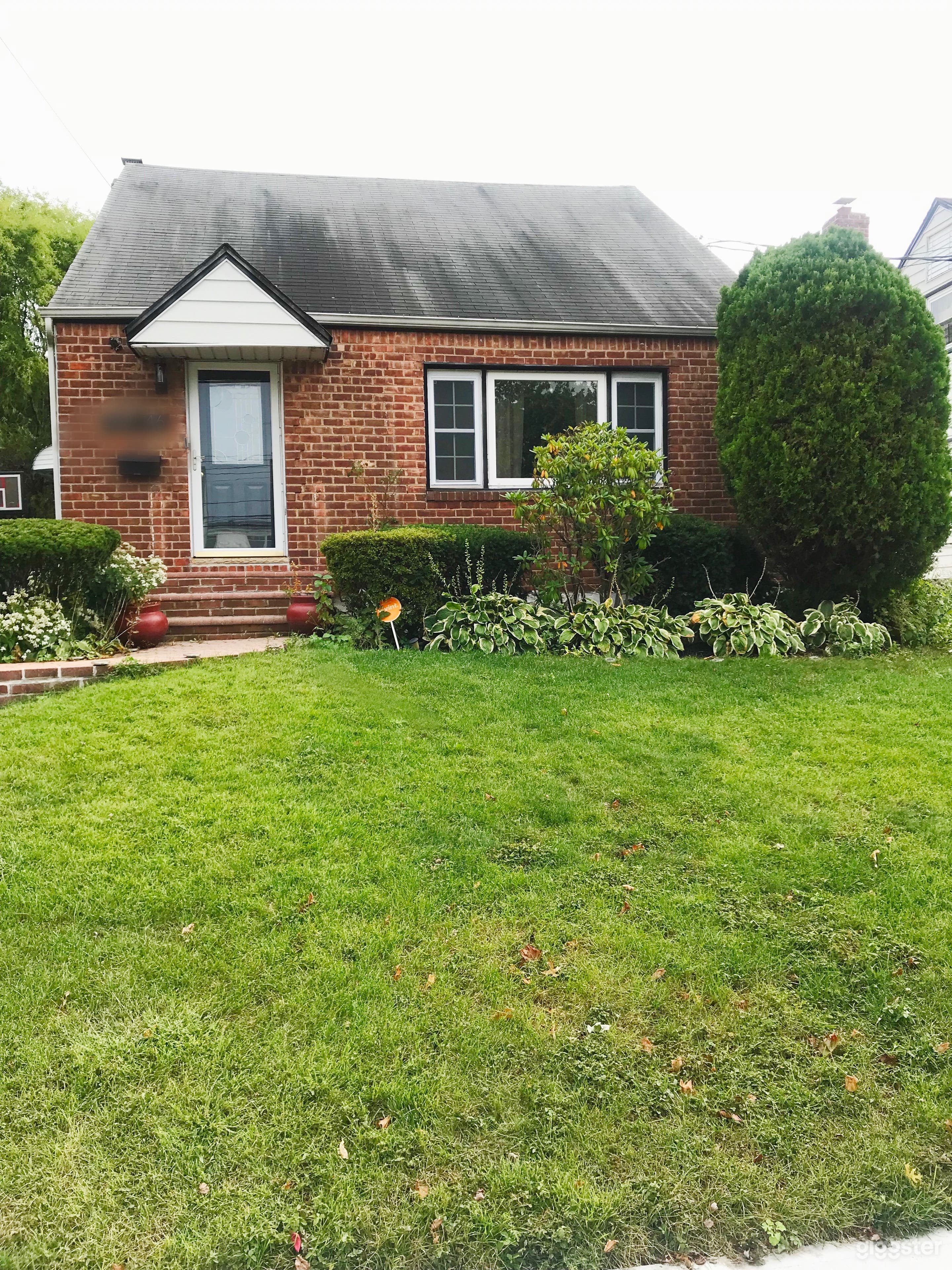 Modern Farmhouse in Queens 