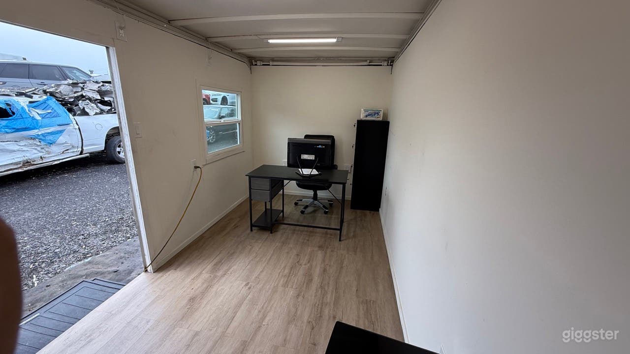 One-of-a-kind junkyard and office space Photo 3