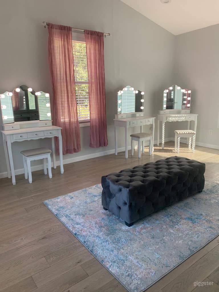  Farm With Outdoor Event Space 