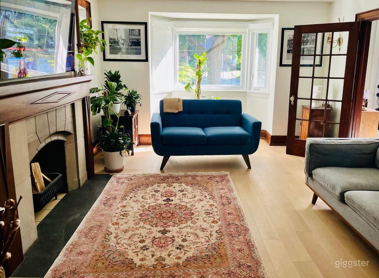  Bright spatial house in the city 