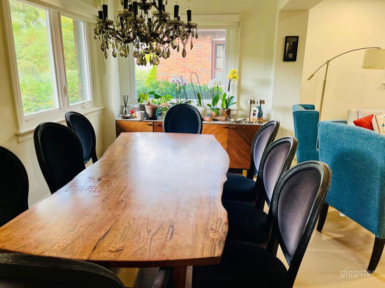  Bright spatial house in the city 