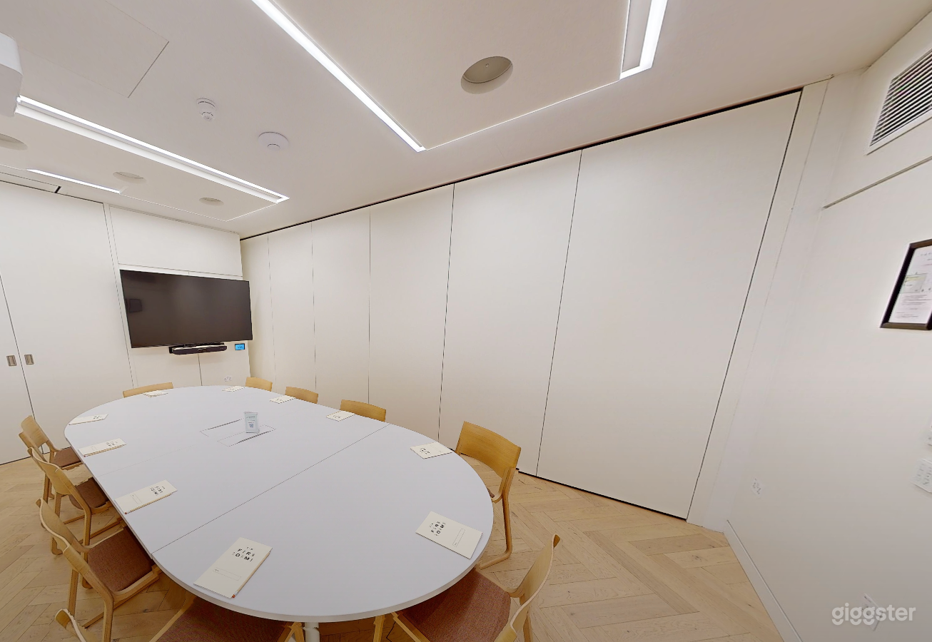 Modern Physics Room Photo 1