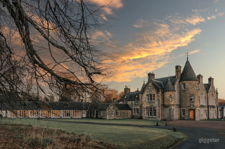  Enchanting Country Estate 