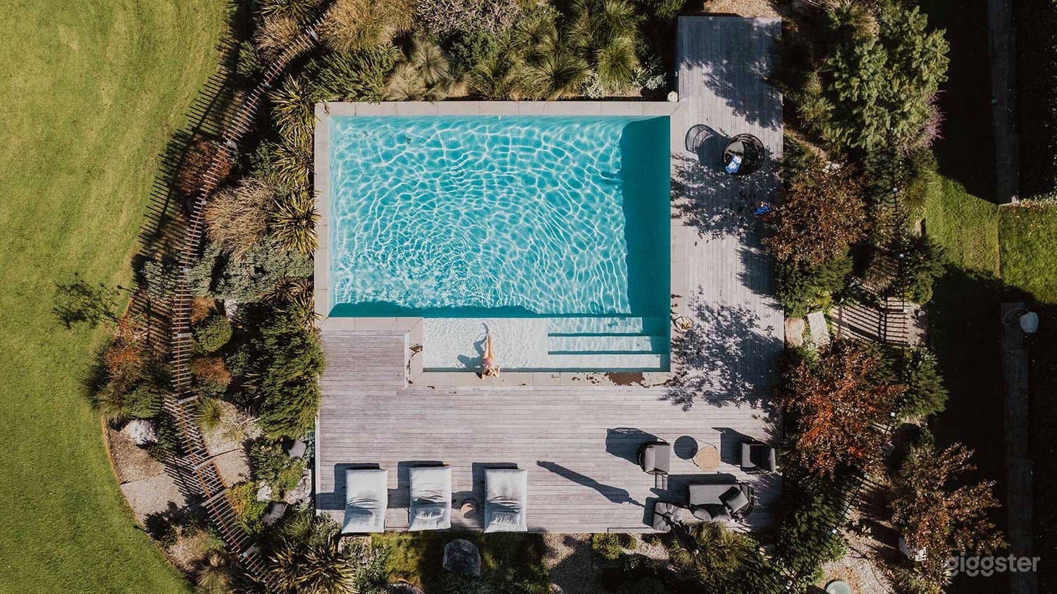 Private Swimming Pool Hire Exclusive for Photoshoots and Filming  Photo 3