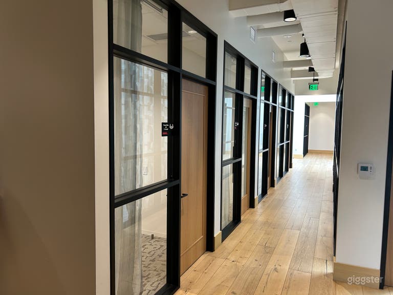  Beautiful Dining Restaurant and Creative Space 