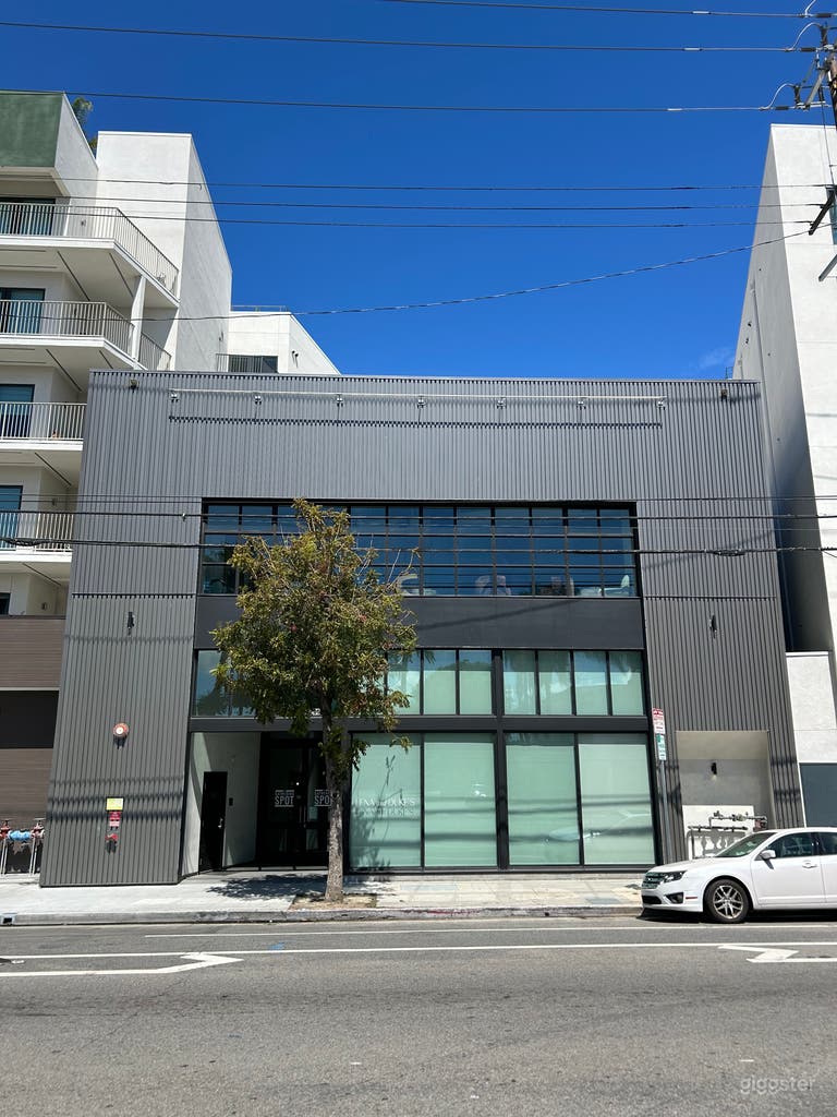  Beautiful Dining Restaurant and Creative Space 