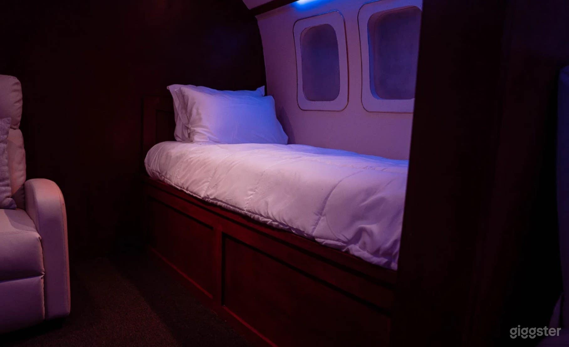 Private Jet Realistic Luxury Set Photo 4