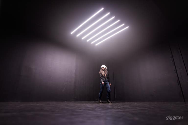  Estudio con oscurecimiento total para fotografía / videografía / videos musicales 