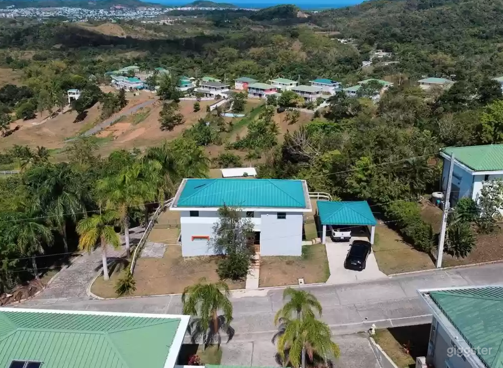 Ocean views & Sweeping Lawns Photo 3