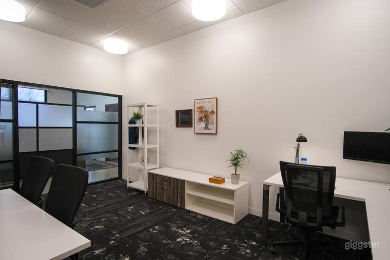  Spacious Team Day Office 