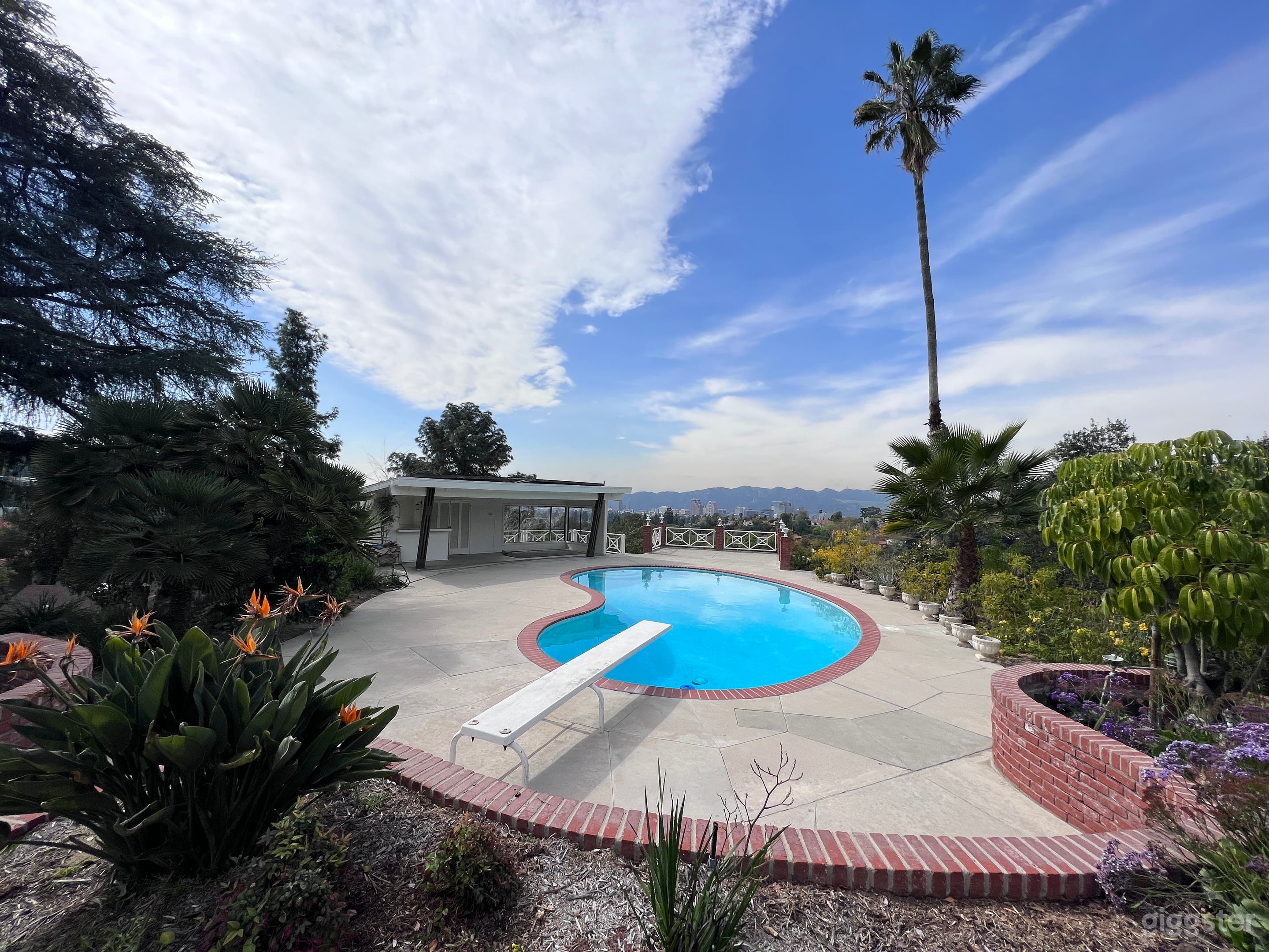 Sunshine Pool and Tennis Court Photo 3