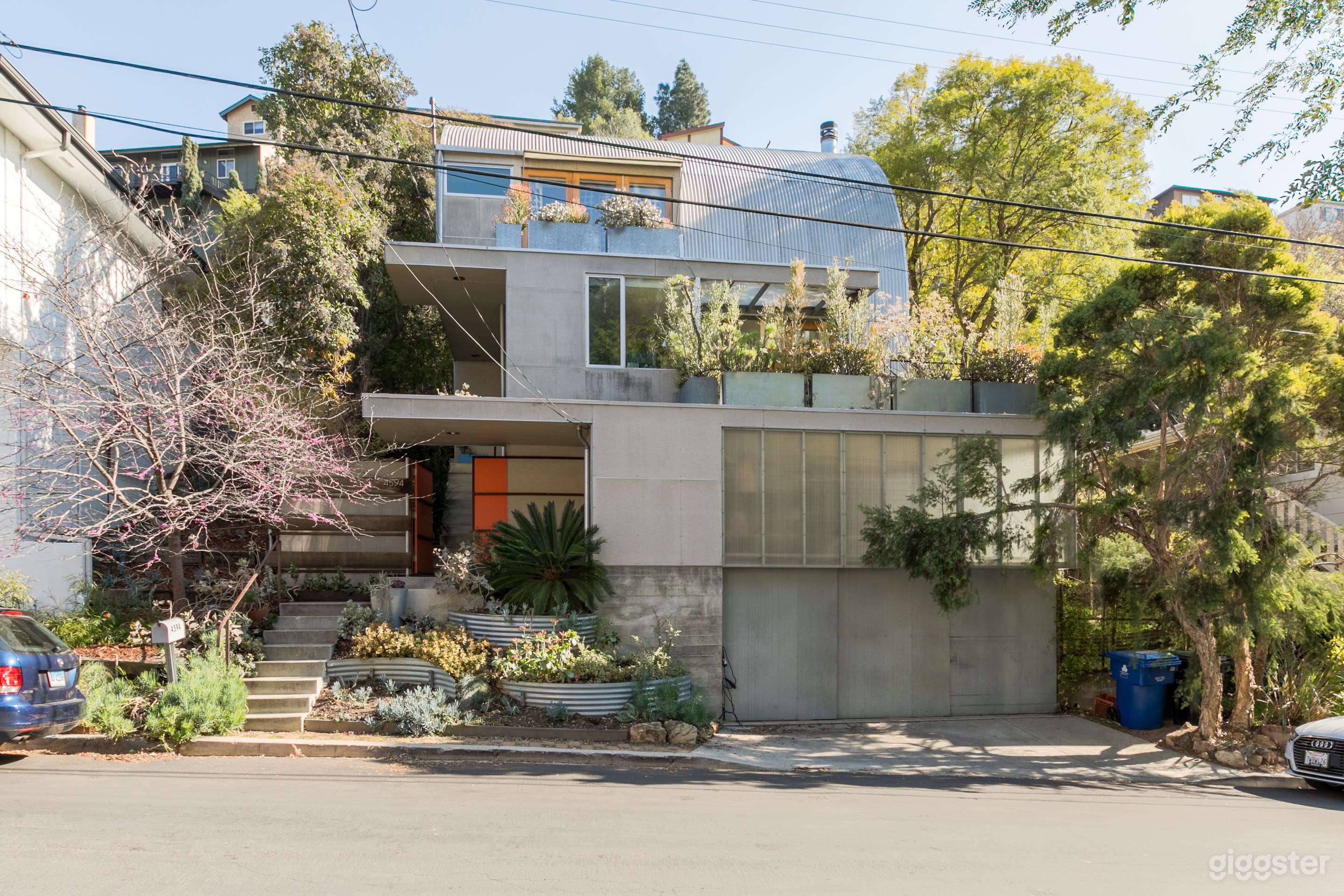 Modern No.900 Photo 2