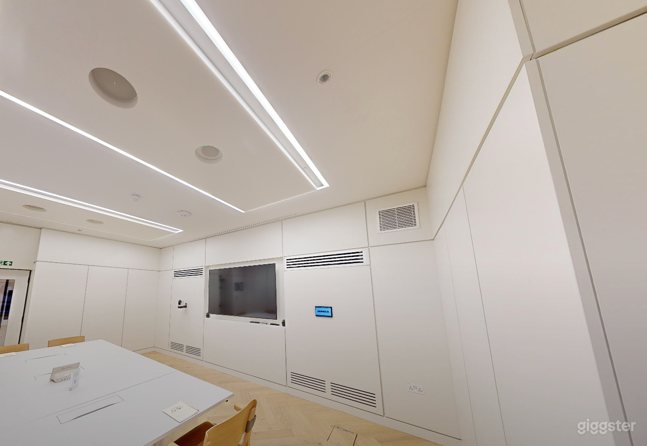 Modern Maths Room Photo 3