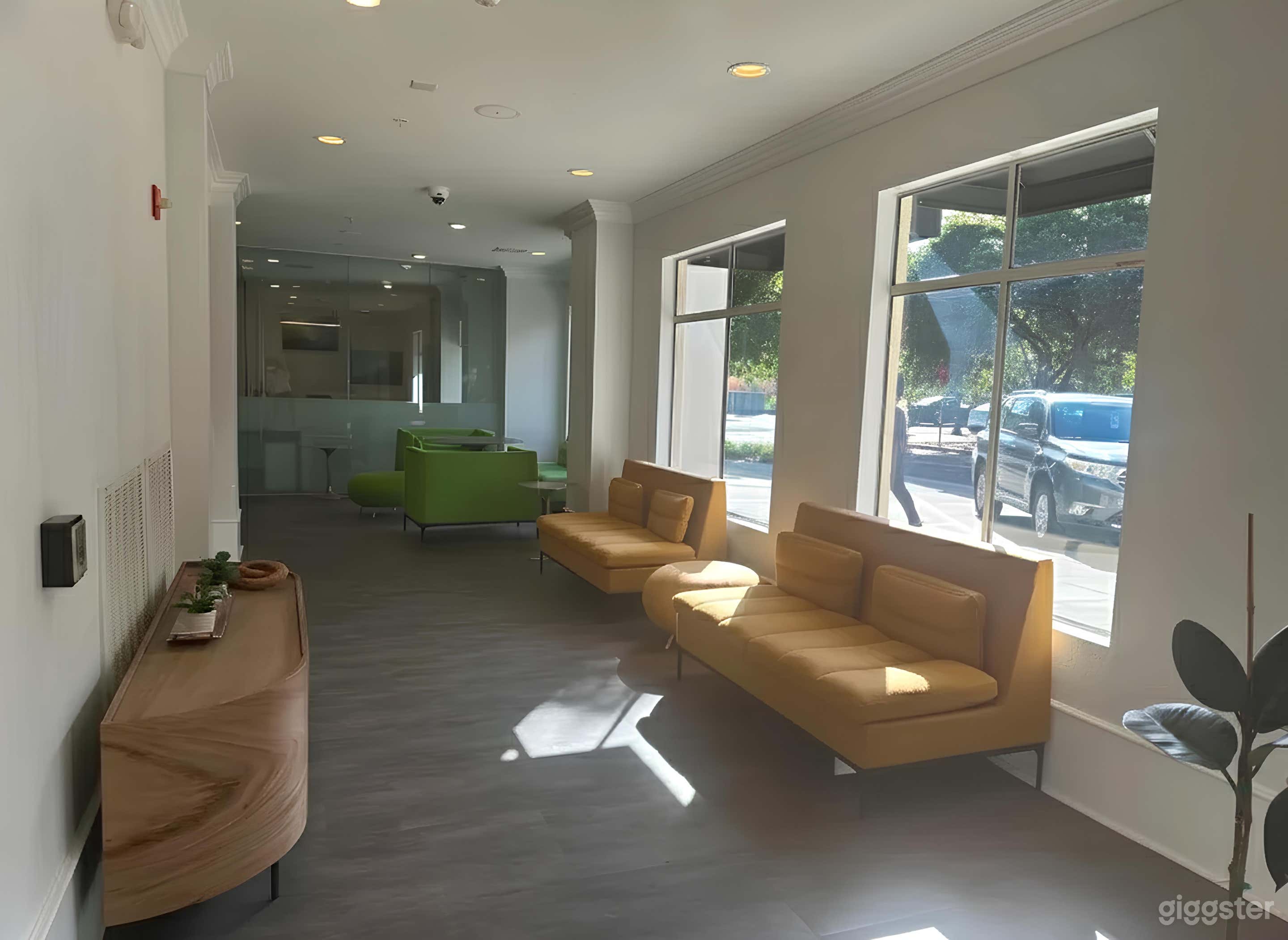 Complete kitchen, lounge furniture and TV Photo 3