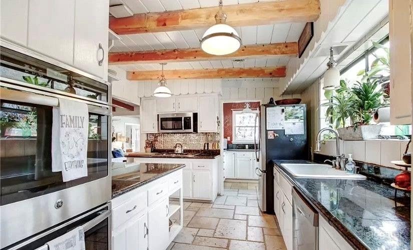 1950s Spacious French Cottage Home With Large Lot Photo 3