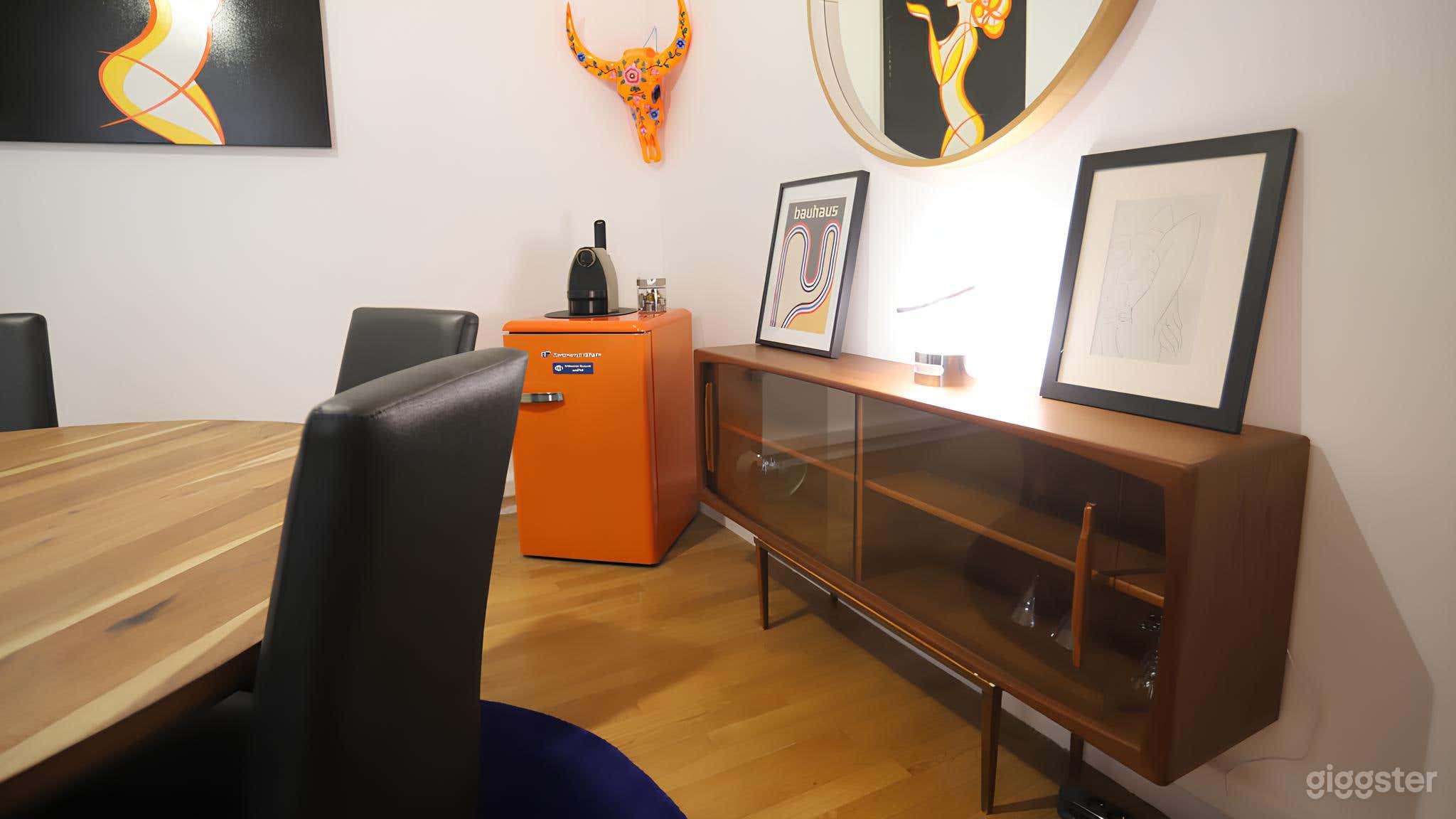 Photo de Orange Room - Warm Colours and Welcoming Layout 2