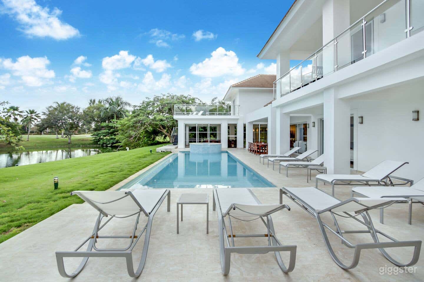 Lake View Villa - Swimming Pool Rental Photo 4