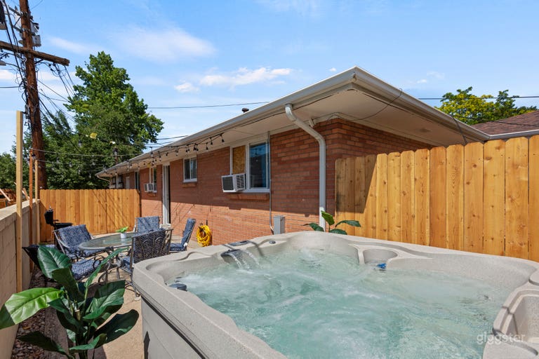  Soothing Hot Tub, Sizzling Grill, and Serene Outdoor Seating!  