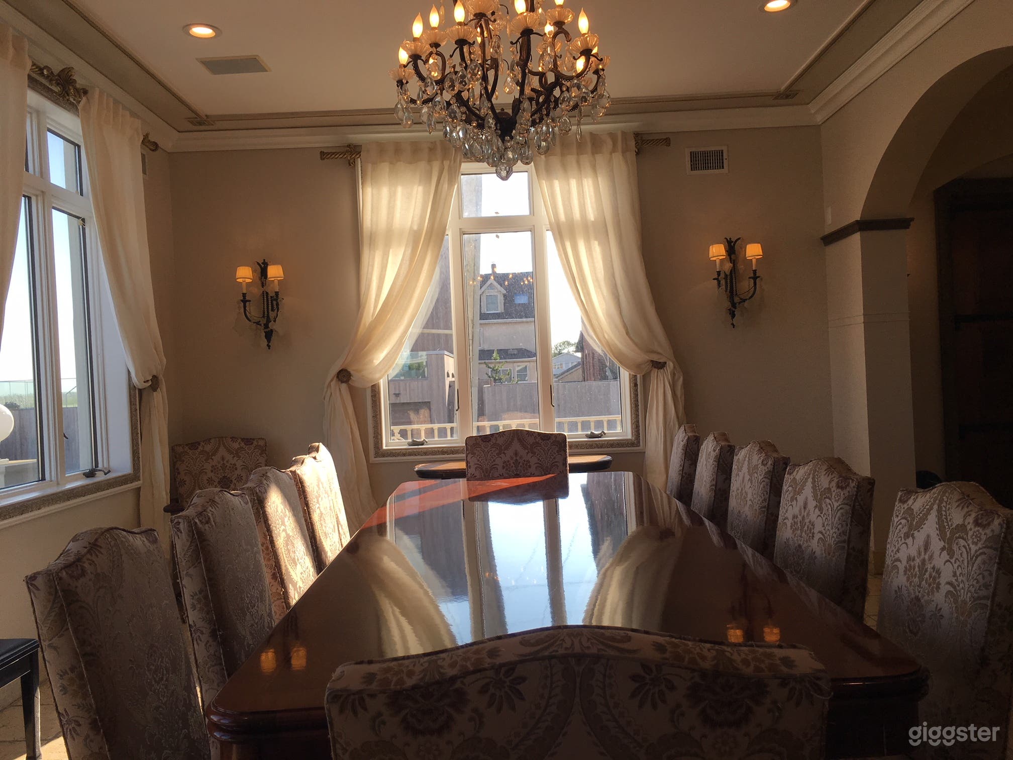 Grand Beach House Photo 3