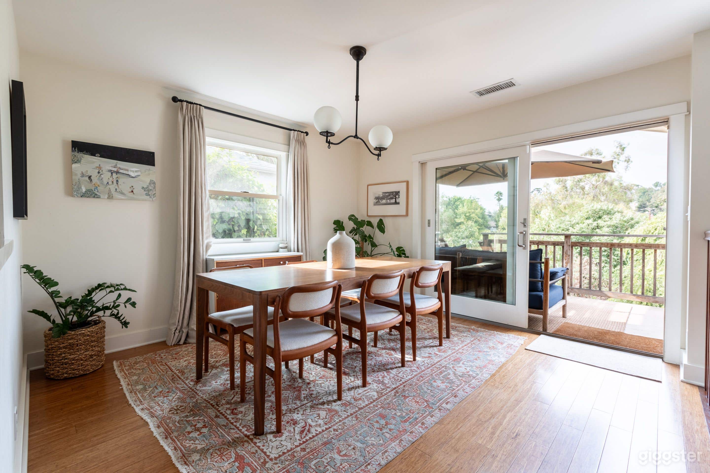 Charming 1920's Home with a Lush Native Garden  Photo 4